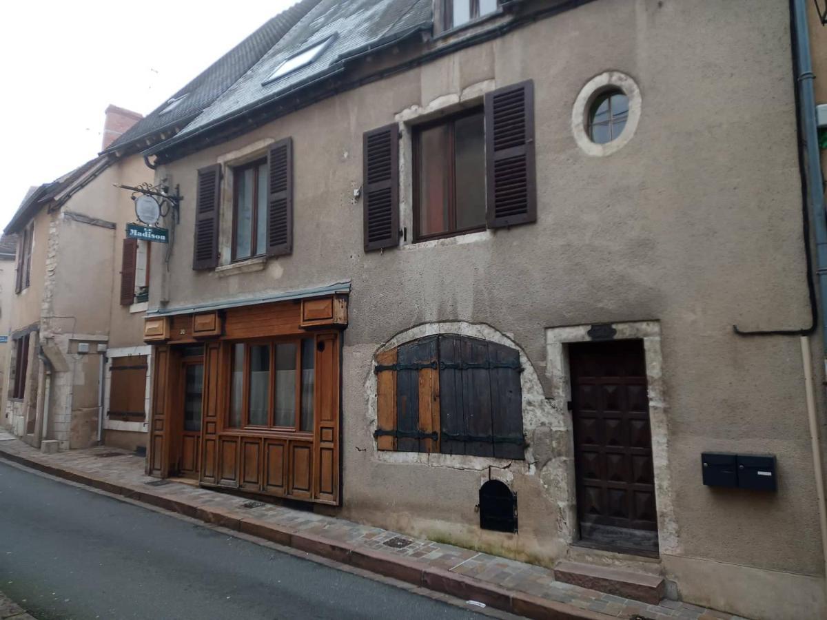 Le Madison 1 Apartment Chateauroux Bagian luar foto