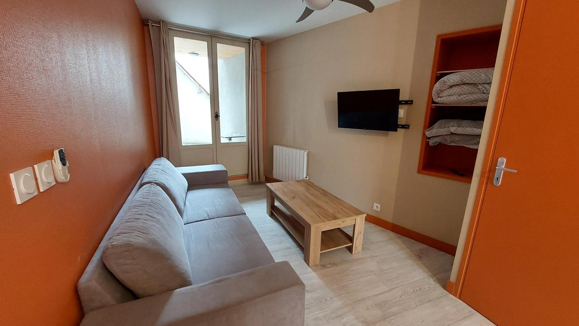 Le Madison 1 Apartment Chateauroux Bagian luar foto